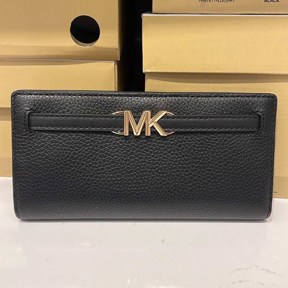 Michael Kors Reed Large Bifold Pebbled Leather Snap Wallet Card Case 
Black 
NWT
